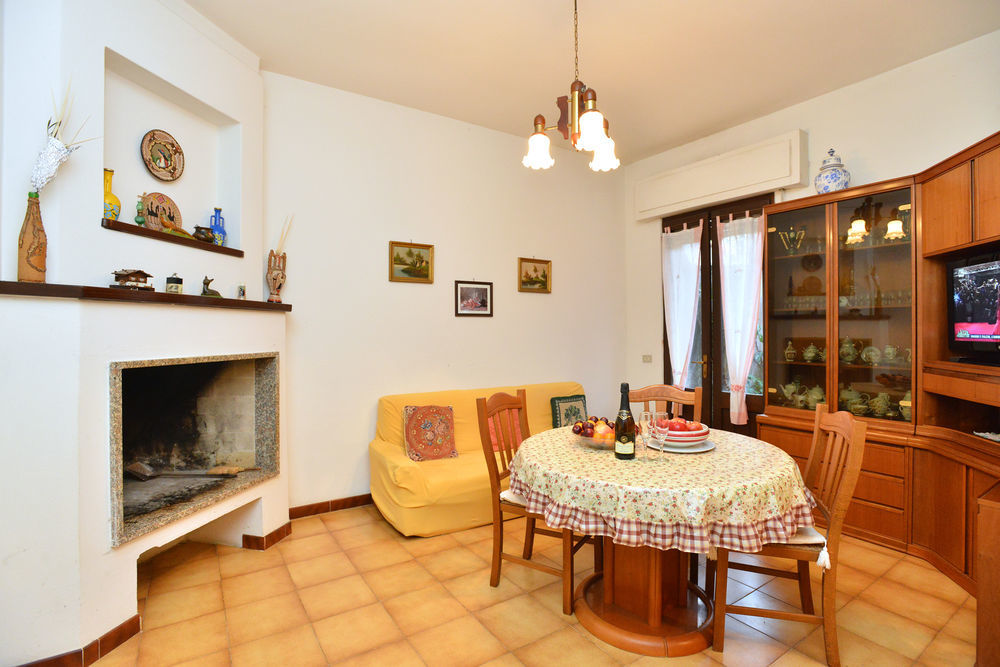 Izzhome Cozy Sunflowers Pula Exteriör bild